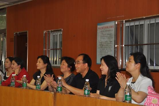 17级学前教育地功比赛.jpg 17级学前教育地功比赛.jpg
